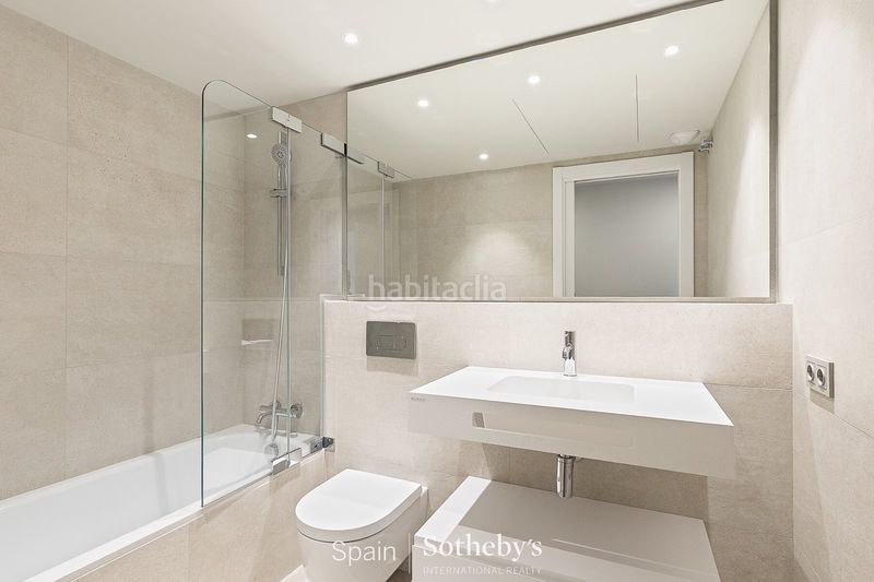 Foto 418f81eb-1898-40fc-8c03-2bf61b50612e. Apartament amb calefacció aparcament piscina a La Plana Sitges