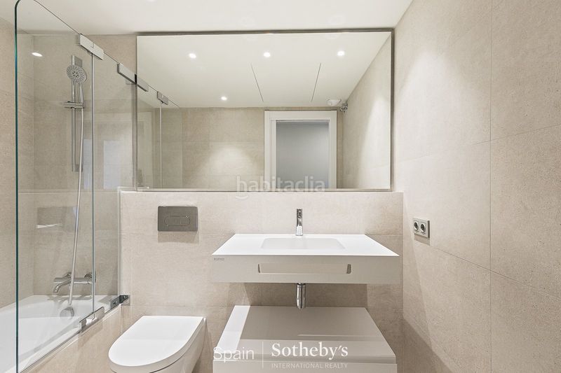 Foto 846657a9-3335-4cdf-a944-293e1f7ef257. Apartament amb calefacció aparcament piscina a La Plana Sitges