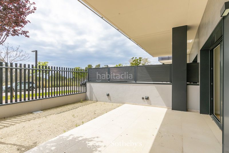 Foto cf9ee423-4cf4-4d9c-89f7-afb791b3bcf3. Apartament amb calefacció aparcament piscina a La Plana Sitges