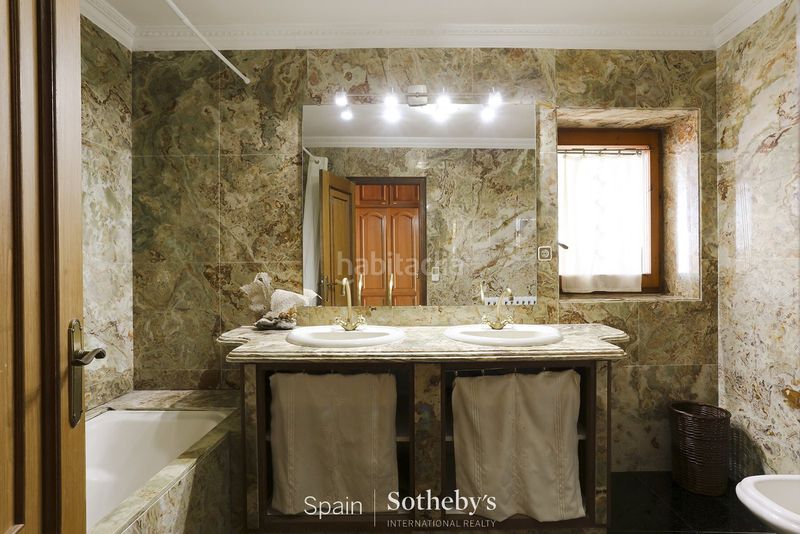 Foto b787cdfe-9e19-4f78-a89c-ec8a6f1bc692. Casa amb calefacció aparcament piscina a Puigdàlber