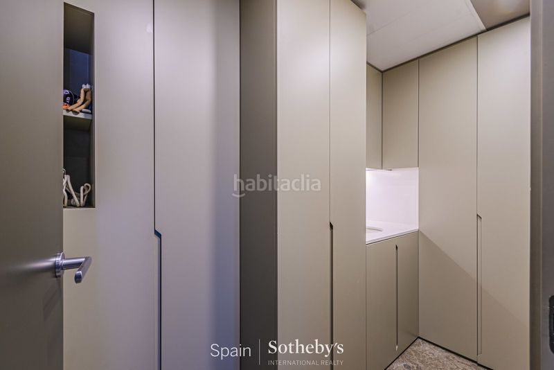 Foto 117d21ad-dcc7-456c-940e-107e609f7359. Apartament amb calefacció aparcament piscina a Diagonal Mar i el Front Marítim del Poblenou Barcelona