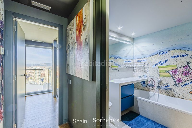 Foto 70ccc4ee-826d-4e67-b1ec-31bb2be936cd. Apartament amb calefacció aparcament piscina a Diagonal Mar i el Front Marítim del Poblenou Barcelona