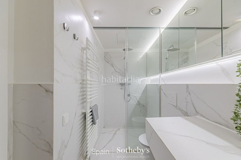 Foto e06d00f0-347a-49fb-b18f-d6bfba291c46. Apartament amb calefacció a Raval Barcelona