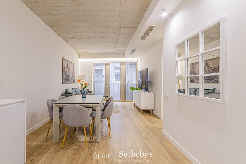 Foto ee689973-451b-4be7-a3fd-81456866a926. Apartament amb calefacció a Raval Barcelona