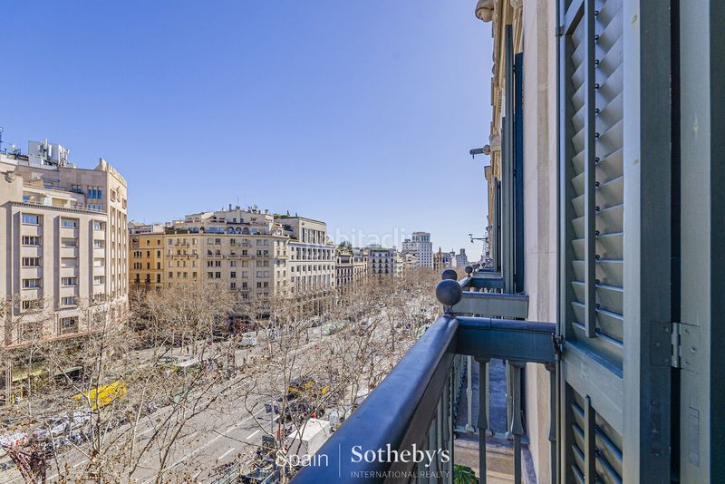 Foto 9868bd85-6905-4cb9-8714-4323389f68e8. Àtic amb calefacció a Dreta de l´Eixample Barcelona