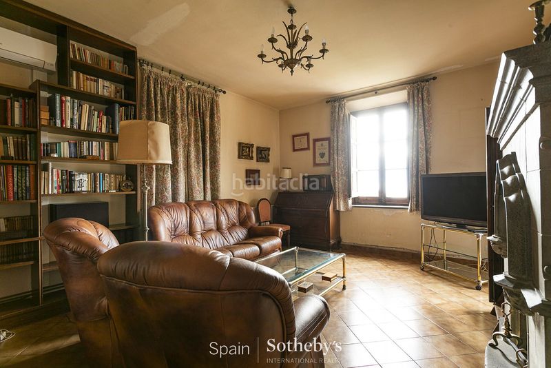 Foto a00a7ca2-634e-48c2-9987-1792f24c00e1. Casa amb calefacció aparcament piscina a El Poal Castelldefels