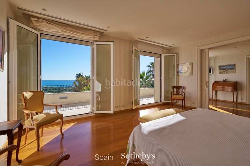 Foto 0a4a35af-69a5-4230-b249-69a16f152491. Casa amb calefacció aparcament piscina a Can Girona - Terramar - Vinyet Sitges