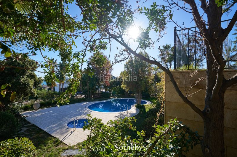 Foto 1d2e4bc9-801e-4748-8dcb-febc13b92765. Casa amb calefacció aparcament piscina a Can Girona - Terramar - Vinyet Sitges