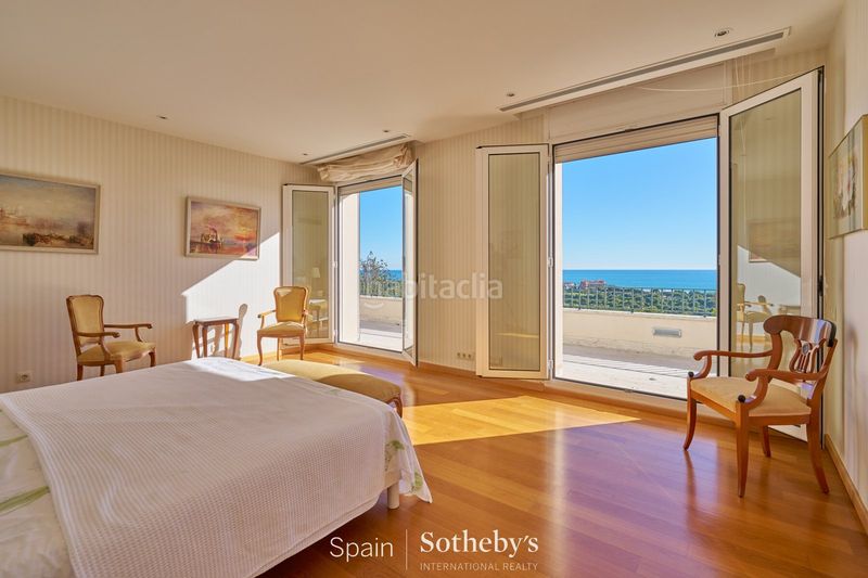 Foto 9991275b-be68-40a1-beb9-b29927cafa88. Casa amb calefacció aparcament piscina a Can Girona - Terramar - Vinyet Sitges