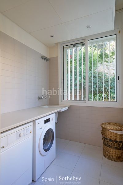 Foto 9d3d711d-8bde-47c9-8db3-50c87a9a7cef. Casa amb calefacció aparcament piscina a Can Girona - Terramar - Vinyet Sitges