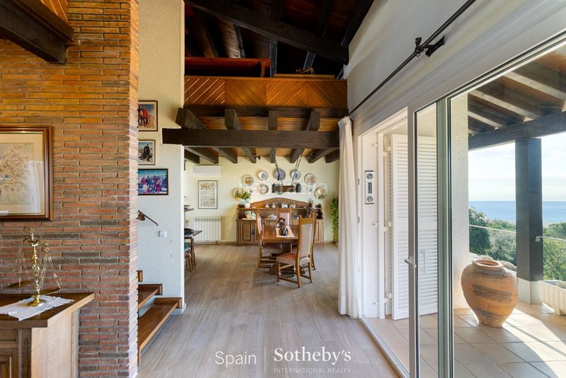 Foto 1f7466e9-596a-42f7-9d60-dbd1397714d7. Casa amb calefacció aparcament a Urbanitzacions Mataró