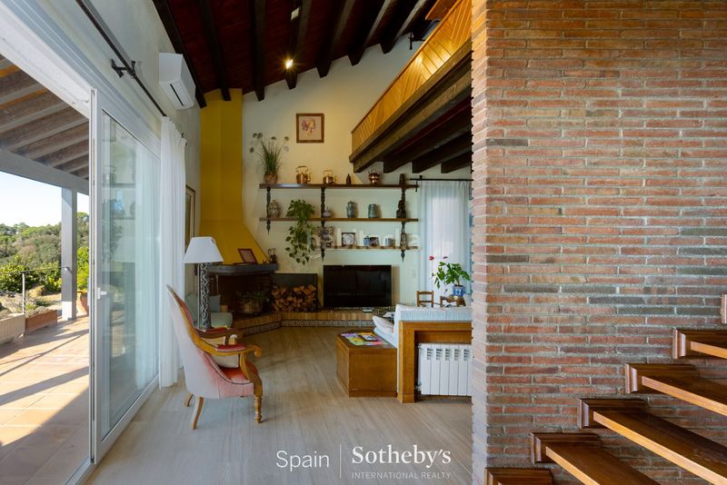 Foto 5453e177-3b60-4099-8b76-dd5c022b6286. Casa amb calefacció aparcament a Urbanitzacions Mataró
