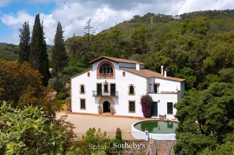 Foto a99e4212-0542-4e07-b3fe-69d40cbbc079. Casa con parcheggio in Òrrius