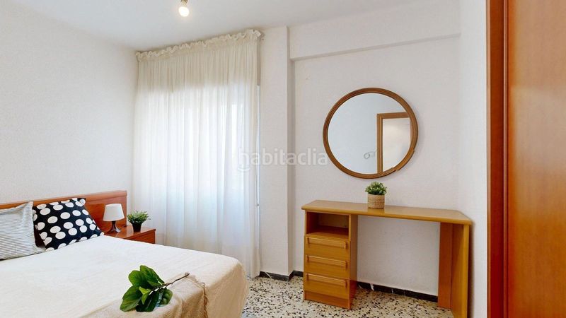 Foto 1b417e6c-2a33-4a36-9576-224f1632d5e4. Flat with heating in Romareda Zaragoza