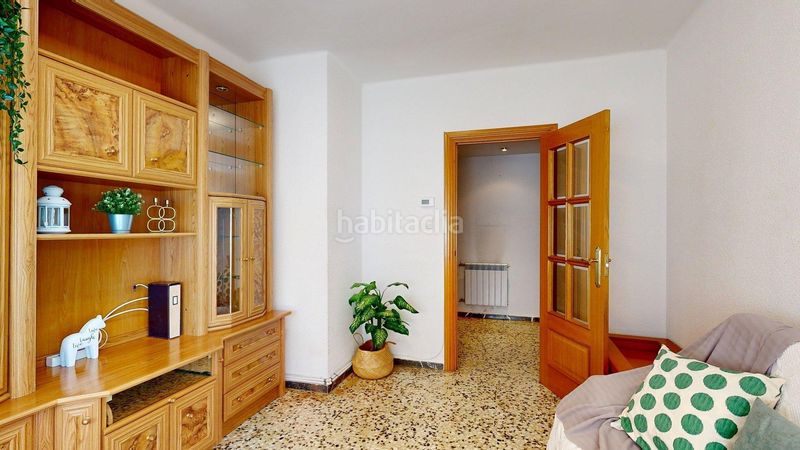 Foto 3784a6fe-b5a9-40d7-87ce-cd6d9dabaeca. Flat with heating in Romareda Zaragoza