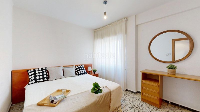 Foto 54e26b1d-a2f3-4b86-9090-ddab2b0f3b4b. Flat with heating in Romareda Zaragoza