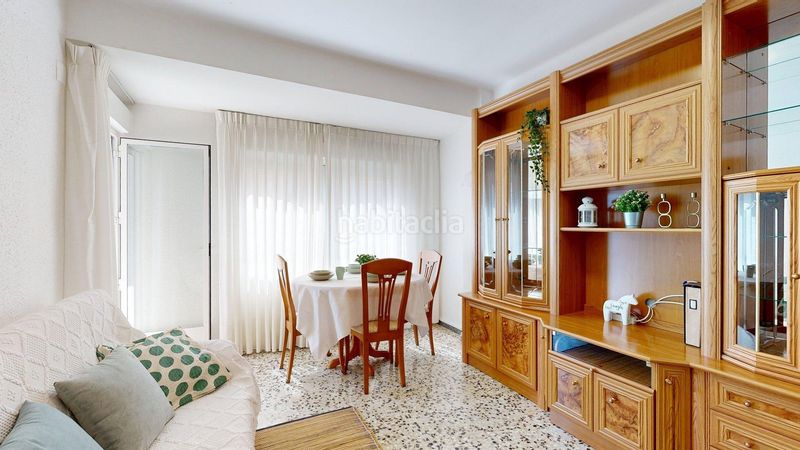 Foto 560f02ec-4afd-4ee9-a7a7-641146bf501d. Flat with heating in Romareda Zaragoza