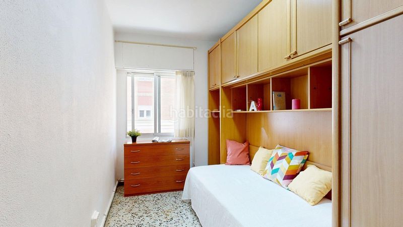 Foto 64affdff-94d9-4f31-a8f1-91f7cf328155. Flat with heating in Romareda Zaragoza