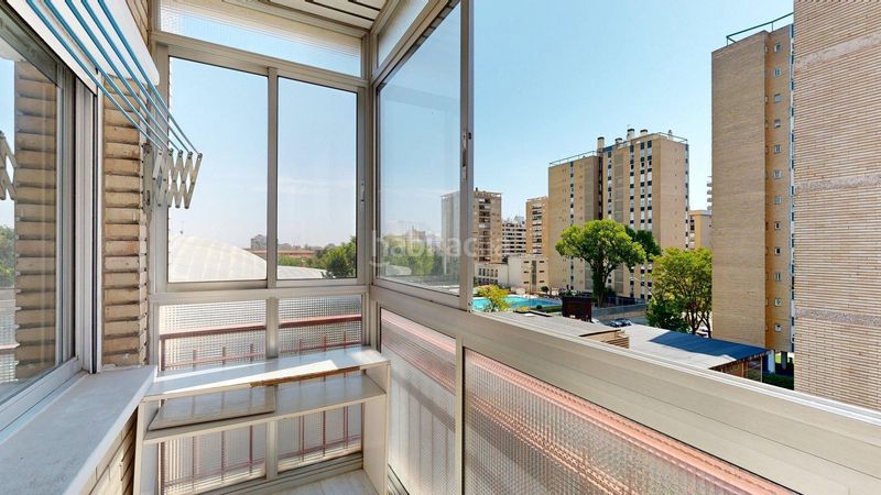Foto ceabc974-847d-413f-b42e-9a29b4c23b72. Flat with heating in Romareda Zaragoza
