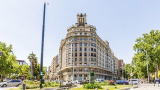 Pis  Paseo gran via (ramon y cajal). Espectacular vivienda señorial en edificio iconico del centro de