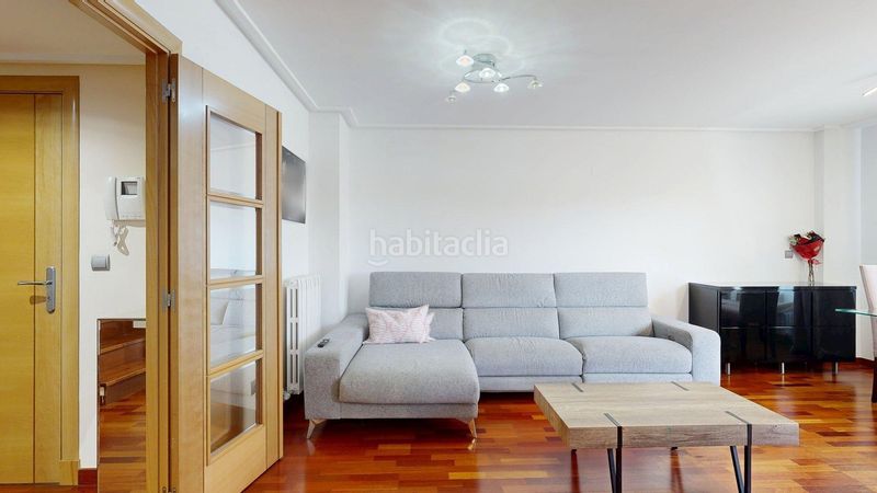 Foto ead86c56-7ec8-4bfb-9c7a-84ea23583abd. Àtic a catieras a Miralbueno Zaragoza