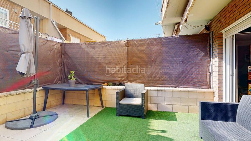 Foto 2d54f074-3443-46a3-8d34-b386ababaa1a. Casa adossada amb calefacció aparcament a Santa Isabel Zaragoza
