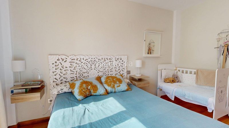 Foto 50b1c3d8-7e95-4857-b4b2-24f5f69c477c. Casa adossada amb calefacció aparcament a Santa Isabel Zaragoza
