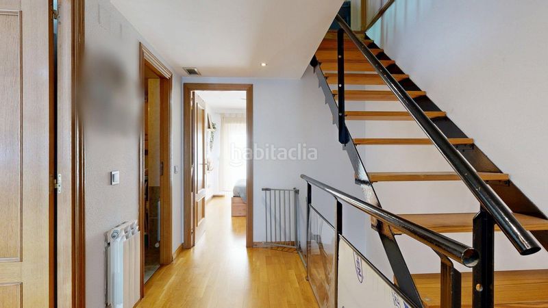 Foto 6994d89f-0597-443f-a422-8300ff9f42a9. Casa adossada amb calefacció aparcament a Santa Isabel Zaragoza