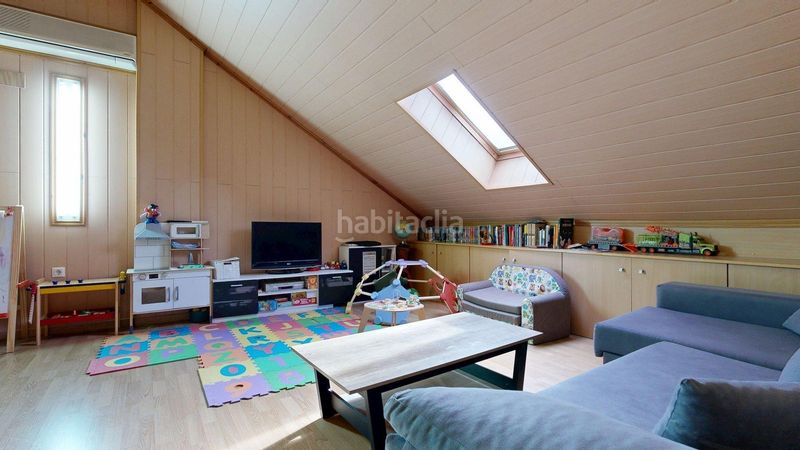 Foto a55aef57-3976-4b6b-8c21-2ceebf1d8f80. Casa adossada amb calefacció aparcament a Santa Isabel Zaragoza