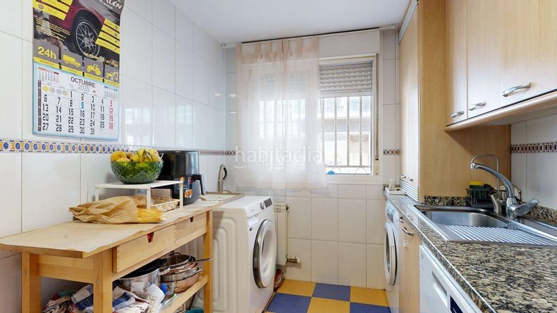 Foto a665a6ff-fbfb-4343-9400-f1a7387eaae3. Casa adossada amb calefacció aparcament a Santa Isabel Zaragoza
