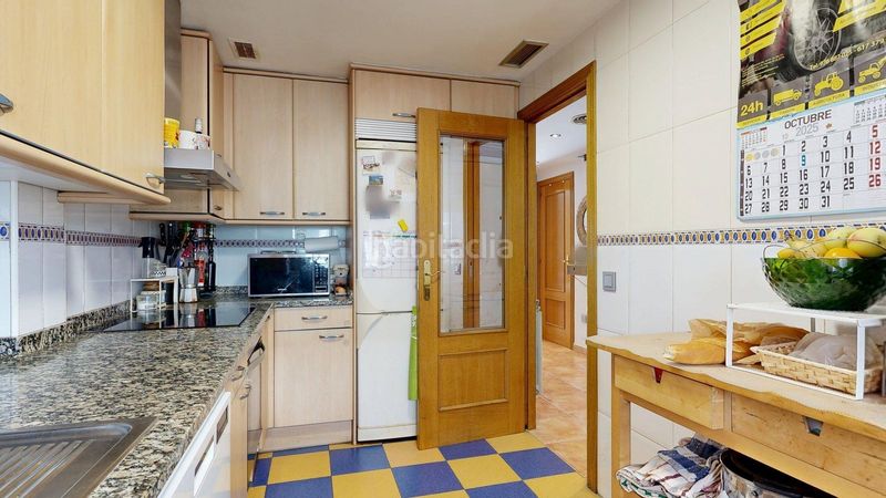 Foto f936e111-0587-458a-837e-d8acff40f817. Casa adossada amb calefacció aparcament a Santa Isabel Zaragoza