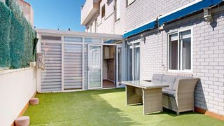 Piso  Calle de altair 11. Más que un piso una forma de vivir