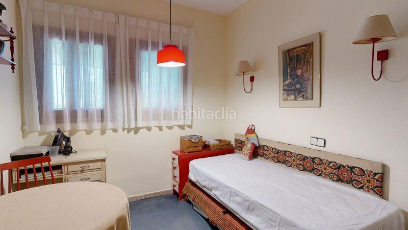 Foto 41221c6e-f741-43fd-b8ab-edefe3e1a526. Xalet amb calefacció aparcament piscina a La Almozara Zaragoza