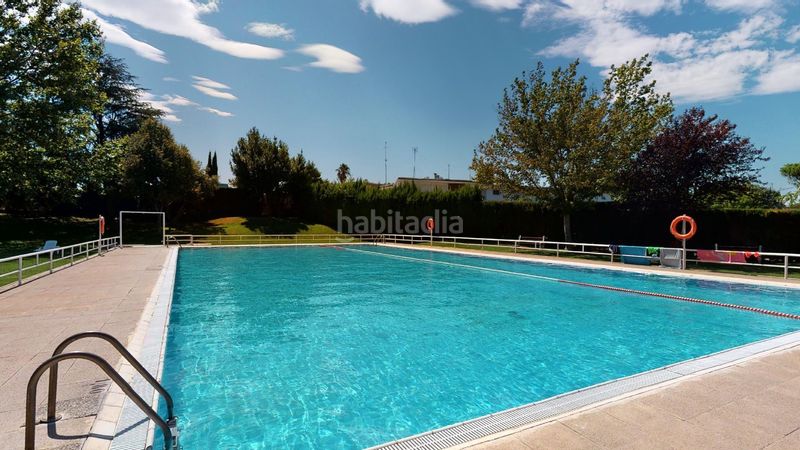 Foto 7b126ccc-088e-4c75-bb15-8787bfb88d6f. Xalet amb calefacció aparcament piscina a La Almozara Zaragoza