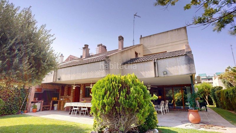 Foto ad0d87ff-675e-4b77-86dc-e8cf09428d1c. Xalet amb calefacció aparcament piscina a La Almozara Zaragoza