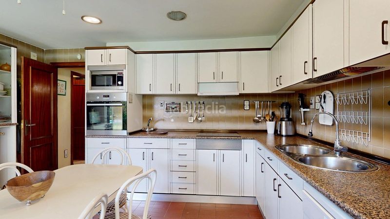 Foto dea99403-a130-4c82-be9a-42dc13959aed. Xalet amb calefacció aparcament piscina a La Almozara Zaragoza
