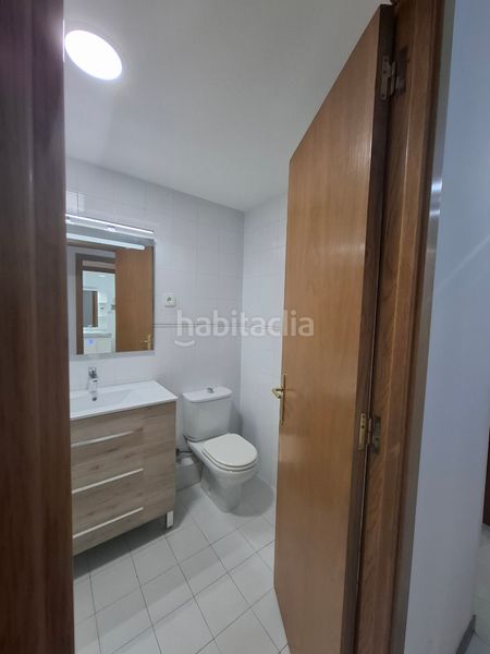 Foto 00f0a416-f7e7-4891-9358-0f86990872b5. Casa adossada amb xemeneia calefacció aparcament a Sabadell