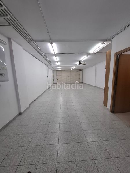 Foto 0fa143b2-4c62-4881-bdd3-0b35da6c36ef. Casa adossada amb xemeneia calefacció aparcament a Sabadell