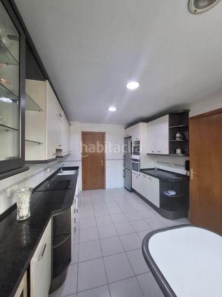 Foto 1c36d799-41a6-48f6-8f86-23117022f5e7. Casa adossada amb xemeneia calefacció aparcament a Sabadell