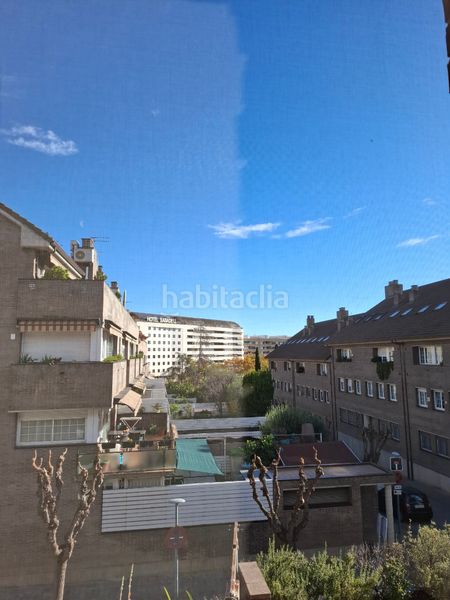 Foto 2a5433ea-1529-456c-9a2d-67b478e98bd6. Casa adossada amb xemeneia calefacció aparcament a Sabadell