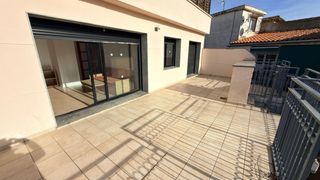 �tic  Carrer joan baptista lambert. Vivienda con licencia turistica. no pierda esta oportunidad