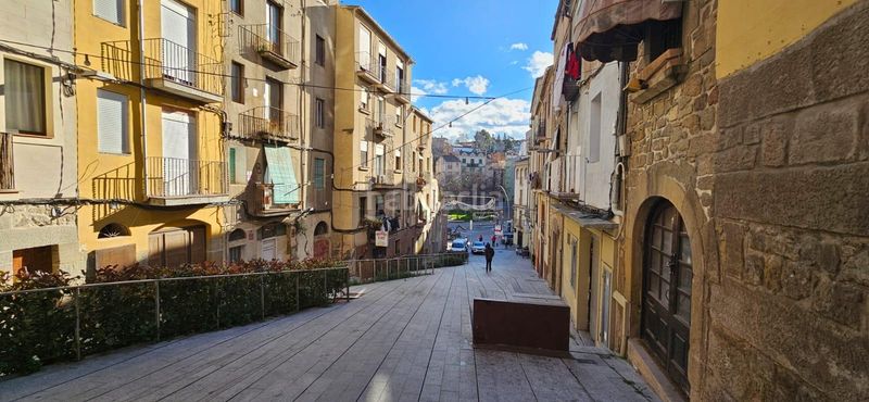 Foto 2a6ff577-f9d8-47ce-a06d-48564aef1269. Local comercial a Barri Antic Manresa