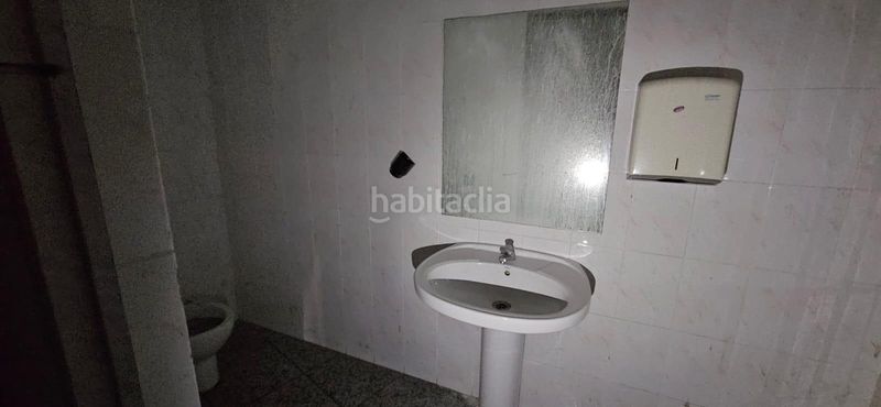 Foto 70e4fe8f-7b3d-4ad0-8f86-242f330e5ec4. Local comercial a Barri Antic Manresa