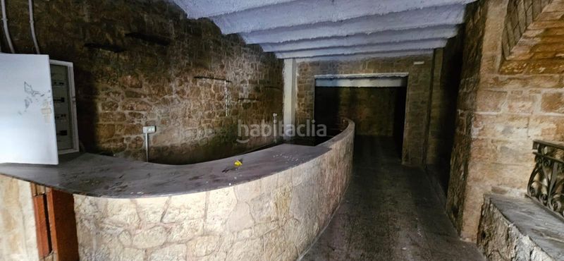 Foto db68a955-df2a-4006-9e69-401f113385c5. Local comercial a Barri Antic Manresa