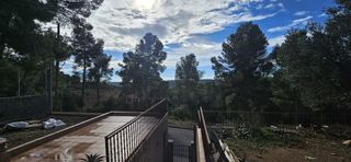 House  Carrer banyoles. Casa independiente con encanto y vistas al bosque en cabrera dan