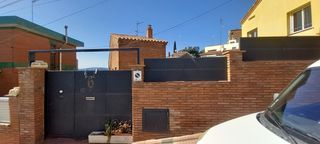 Xalet  Ramon llull. Oportunidad inversores  vivienda ocupada en esplugues  alta reva