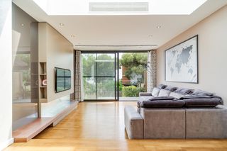 Casa a schiera  Carrer d'azorín 1. Chalet adosado en venta en c/azorin, el poal, castelldefels