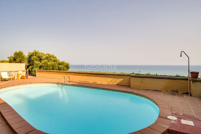 Foto dc3c5e25-2baf-40a5-b277-232e9223fc8f. Pis amb calefacció aparcament piscina a les botigues de Sitges Sitges