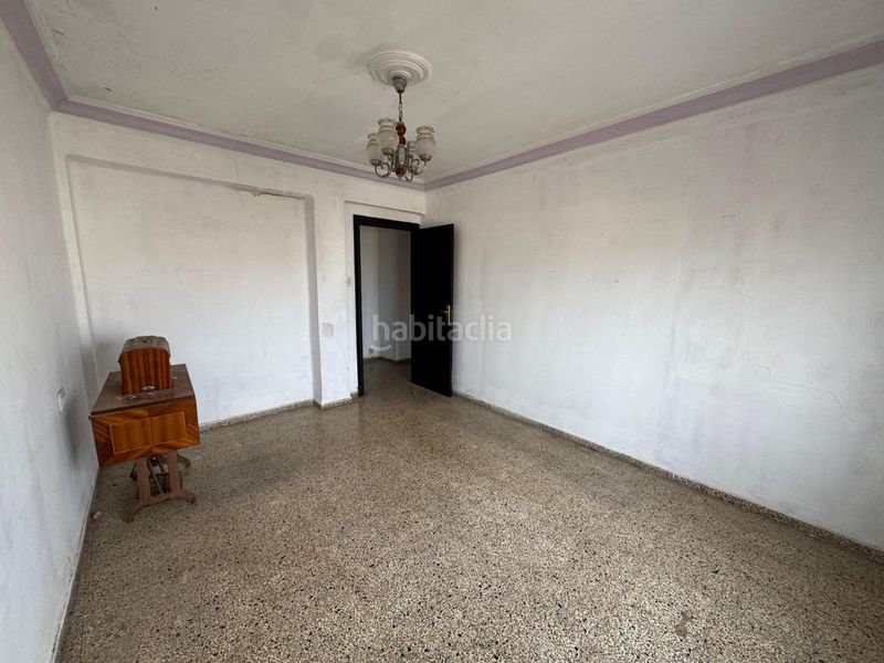 Foto cdf8ce75-59f5-4a2b-b6c4-043fa6791e99. Pis a Alfafar