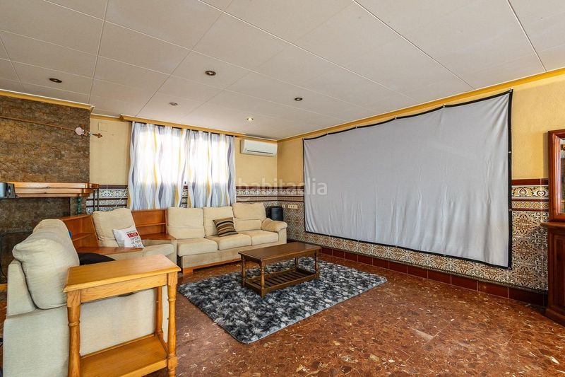 Foto b7406fb7-00a3-46e1-bf21-d5f5e06a13a1. Xalet amb calefacció piscina a Onda